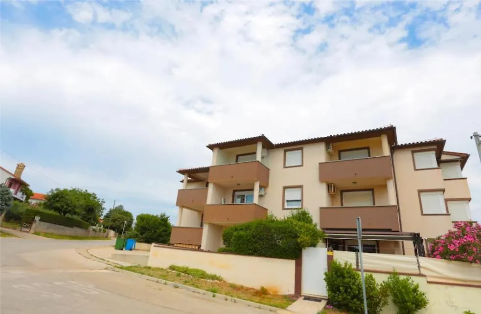 Apartman Nicol Ližnjan Apartament